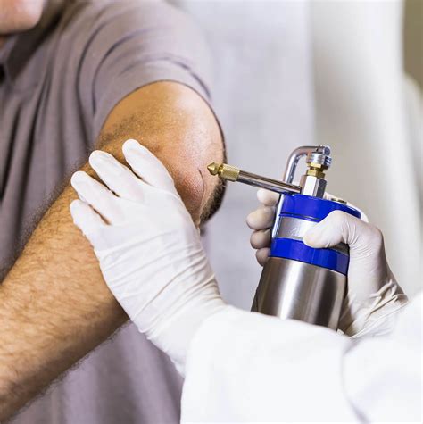Tattoo removal using a liquid nitrogen cryospray .